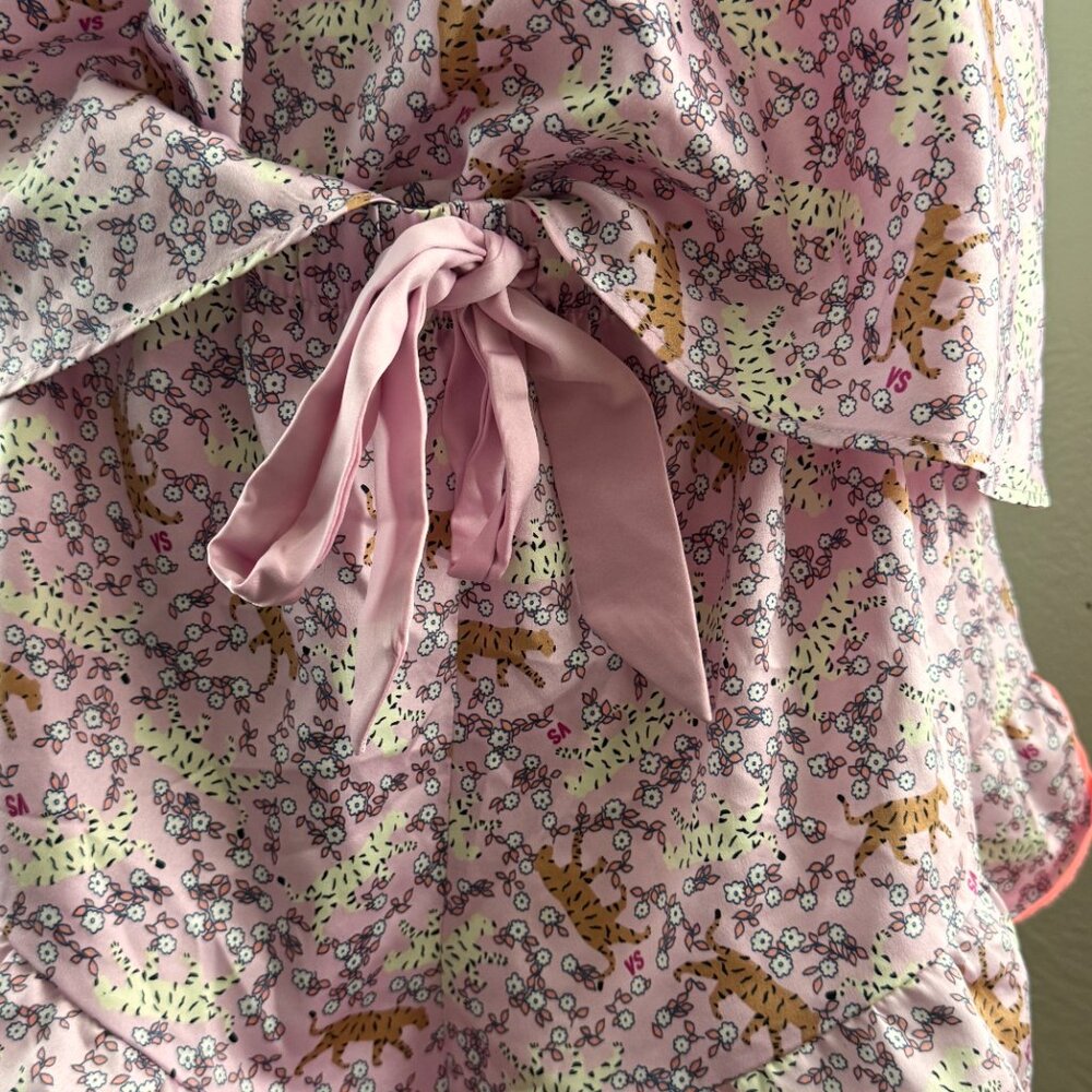 Victoria’s Secret Pink Leopard Floral Satin Pajama Set – Mixed Sizes (Top L, Bot - Picture 3 of 13